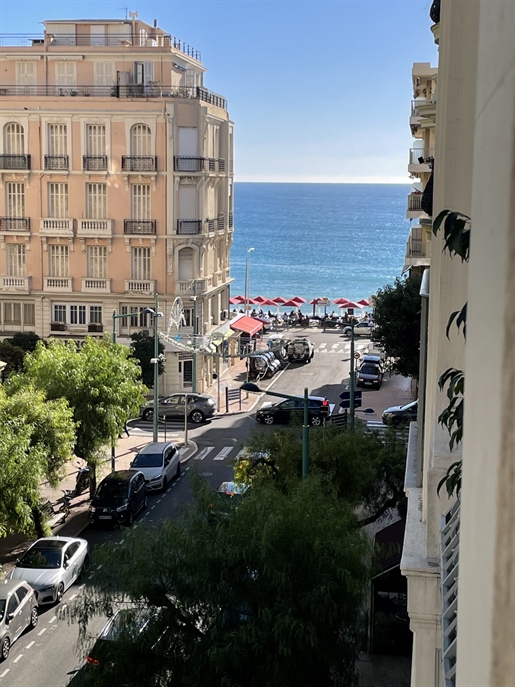 Menton City Center - Beautiful 4-room Bourgeois apartment on a high floor - Renovated - Beautiful vo