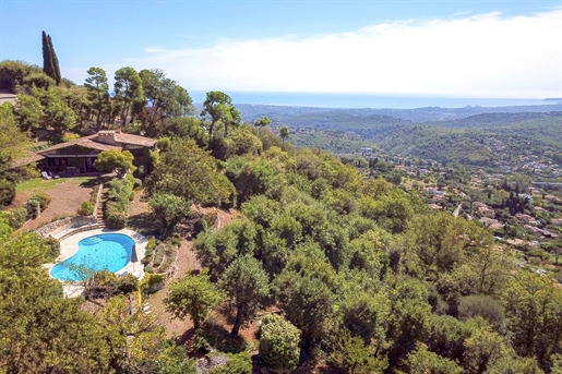 For sale Vence - Charming Provencal villa with spectacular views
