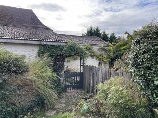 Spacious and fully renovated périgourdine farmhouse with barn and garden  near Bergerac, Dordogne