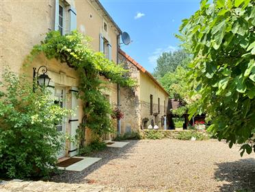 Restored farmhouse with gite, traditional outbuildings, swimming pool and 3ha  near Le Bugue, Dordog