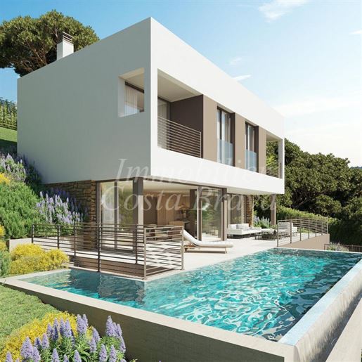 Newly built villa with beautiful sea viewss