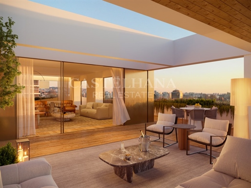 Penthouse de 4 chambres avec balcon dans le développement le plus récent et luxueux de l'Avenida da