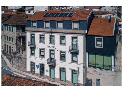 Hotel - Douro Vinhateiro situado em Resende