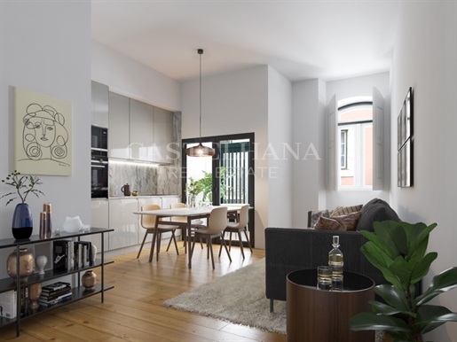 Apartment T0 +1 with terrace located in Misericórdia, Lisbon