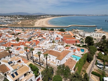 5 apartments T2 and one T1 with swimming pool next to the sea Lagos / Algarve