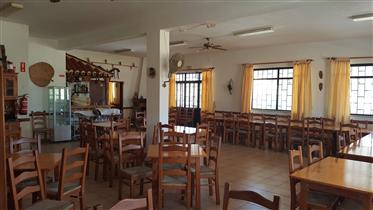 Algarve - Alte - Restaurant à vendre avec un appartement de 4 chambres