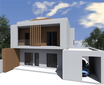 Plot to build a 3 Bedroom Villa 