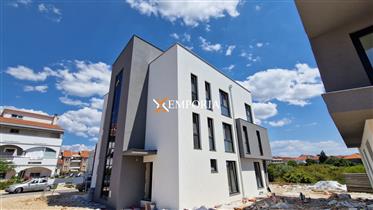 Nouveau bâtiment à Plovanija, excellente offre d’appartements – Zadar