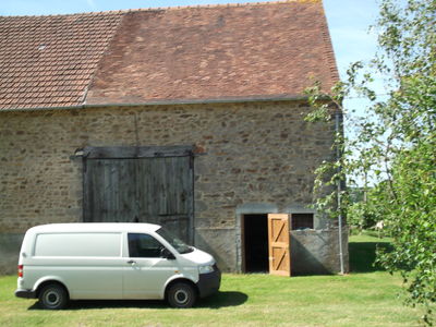 French barn in approximately 1.75 acres