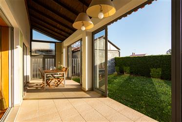 Villa 4 bedrooms with garden in Sesimbra