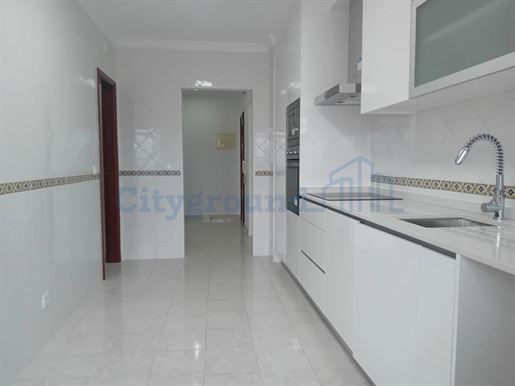 Renovated 3+1 bedroom duplex flat with barbecue and garage