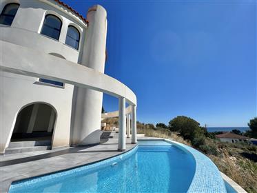 Great Villa Mediterranea