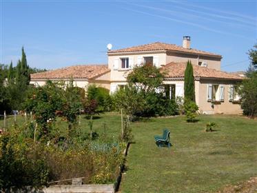 10' ropes, 15' of Gaillac, 20' of Albi villa style Provençal of 240 m² of Sh, 5 rooms, ground 