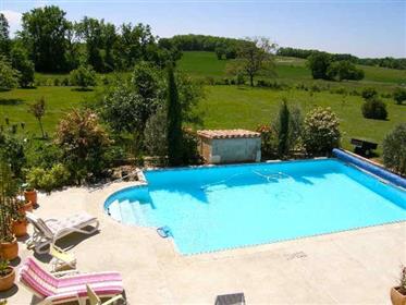 10' ropes, 15' of Gaillac, 20' of Albi villa style Provençal of 240 m² of Sh, 5 rooms, ground 