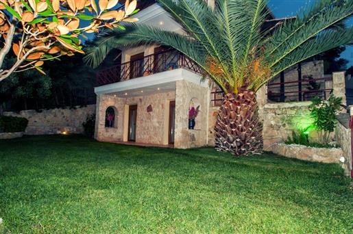 Cozy traditional villa in Pefkahori with stunning views