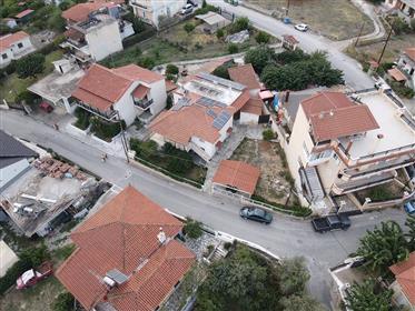 5 Bedrooms' Two-Storey Building With Solar Panels In Kamares Erineos