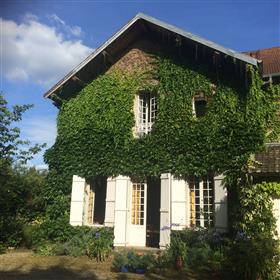 Rare - Town House has Arbois (Jura)