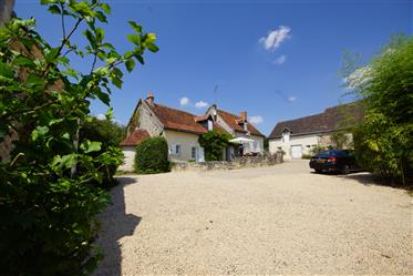 Lovely Loire farmhouse in beautiful tranquil countryside