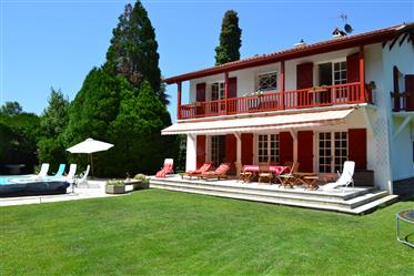 Majestic Basque villa with pool in idyllic village near Biarritz