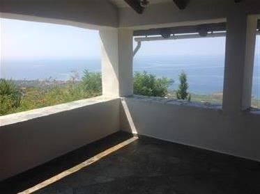 Venta privada: casa con apartamento independiente en el sur del Peloponeso (habla francés
