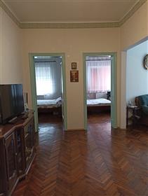 Διαμέρισμα τεσσάρων υπνοδωματίων προς πώληση σε ελληνική γειτονιά, Βάρνα-Βουλγαρία
