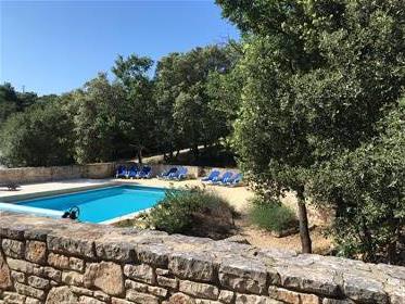 In der Nähe von Vallon Pont d ' Arc, geräumige Villa mit Swimming Pool und Appartement!